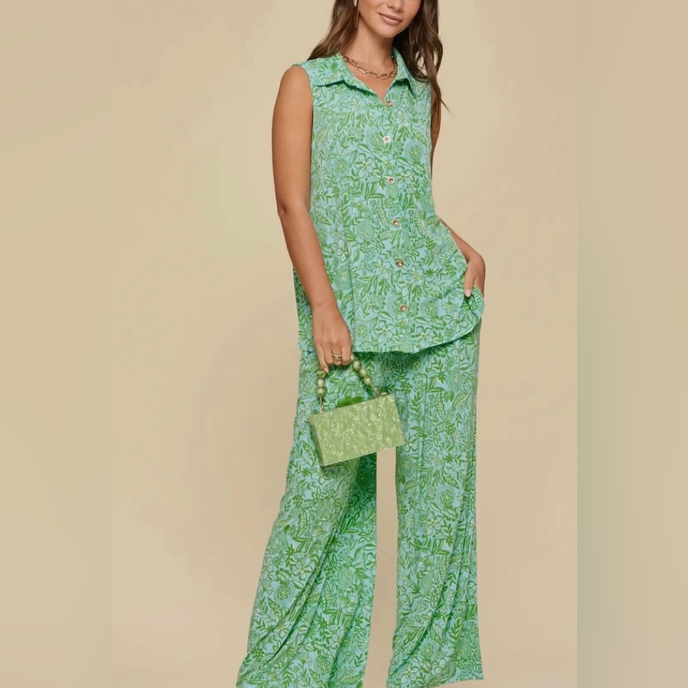Green and blue tropical sleeveless two piece pant set   New with tags